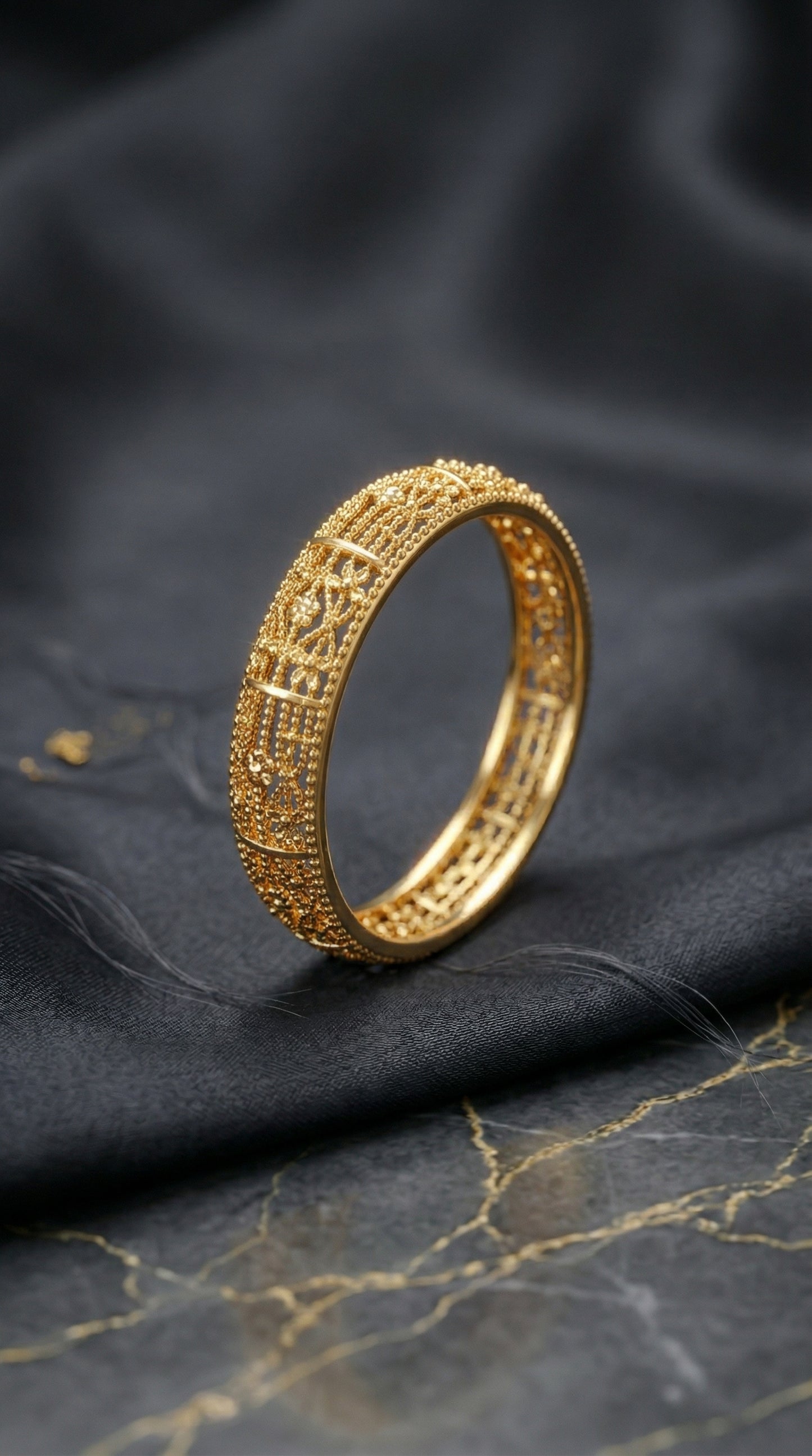 Royal Filigree Gold Band Ring